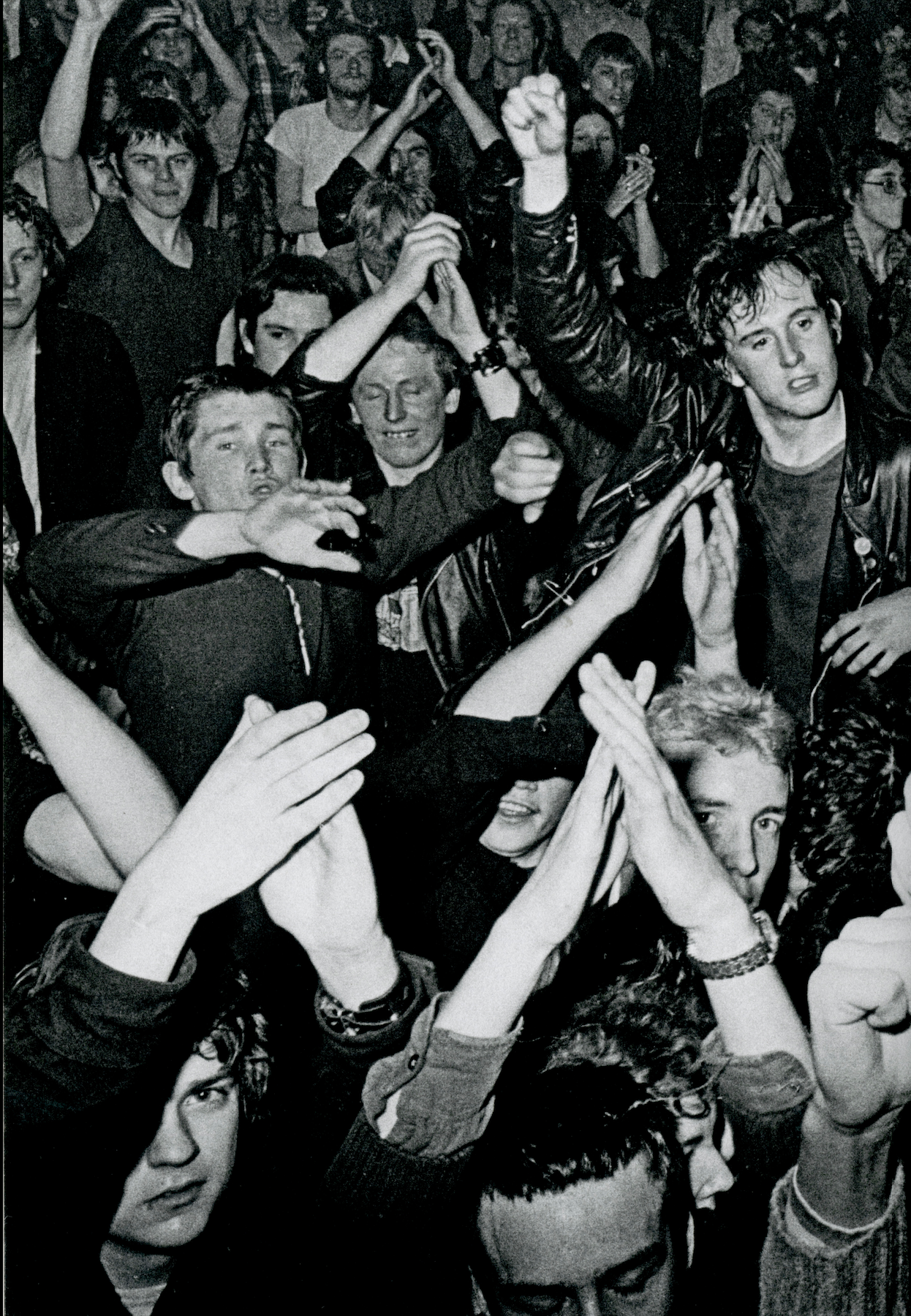 CROWDS 1977 - 1981