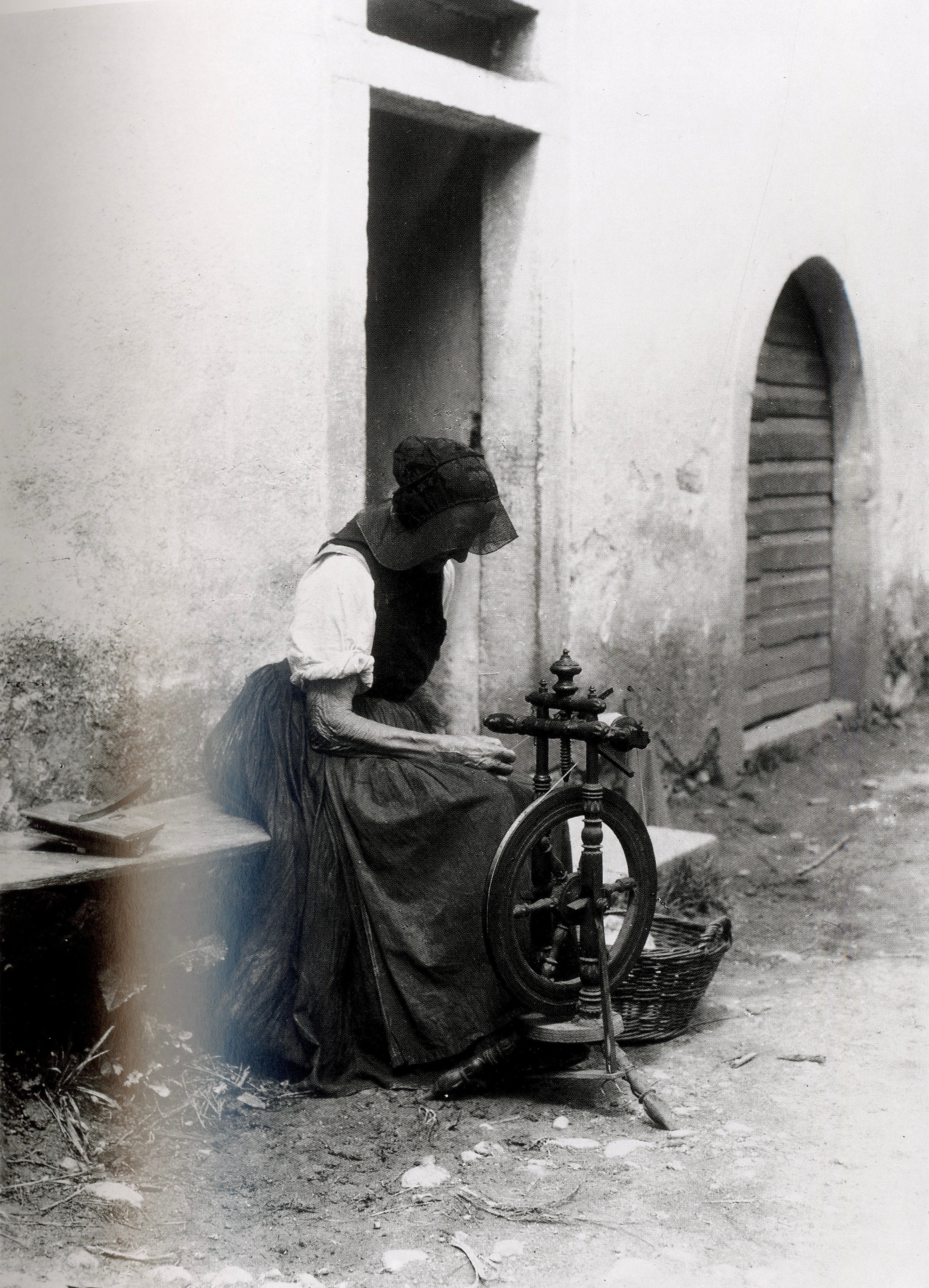 Interior image Stieglitz modernist photography.