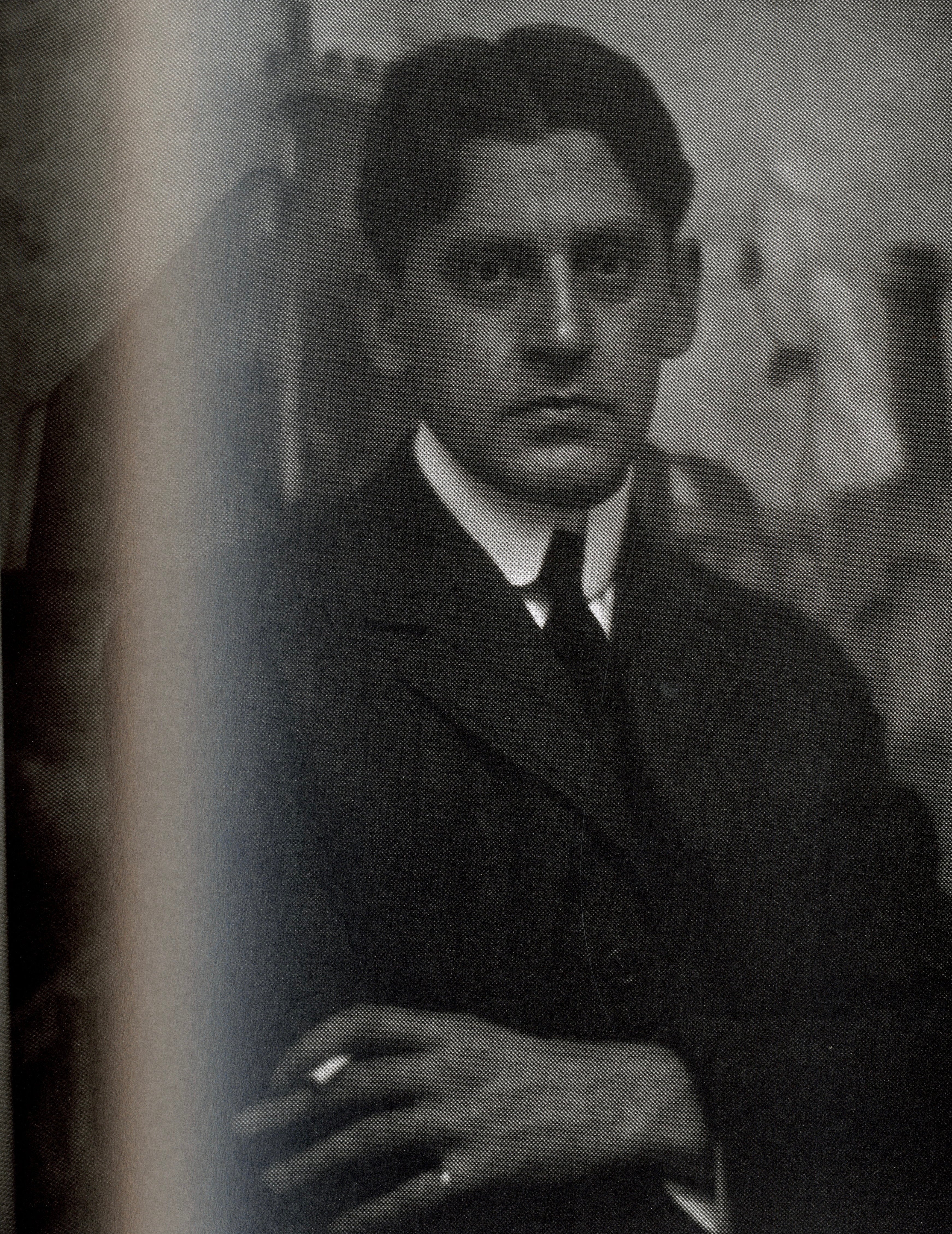 Interior spread Georgia O Keeffe portrait photography.