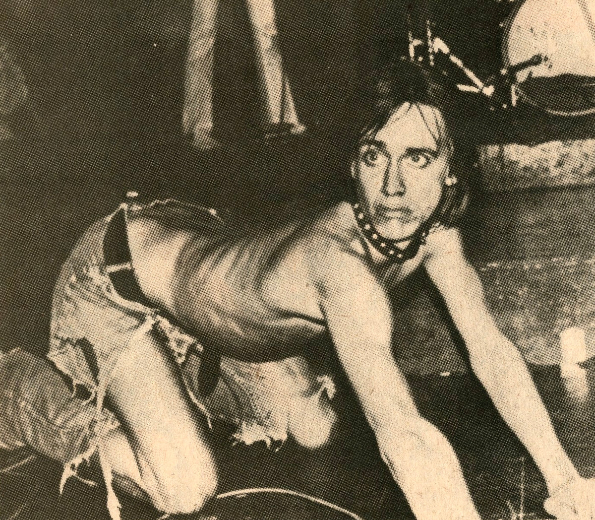 Iggy Pop shirtless on stage on hands and knees, page from Art-Rite No. 13 by Alan Suicide, 1977.
