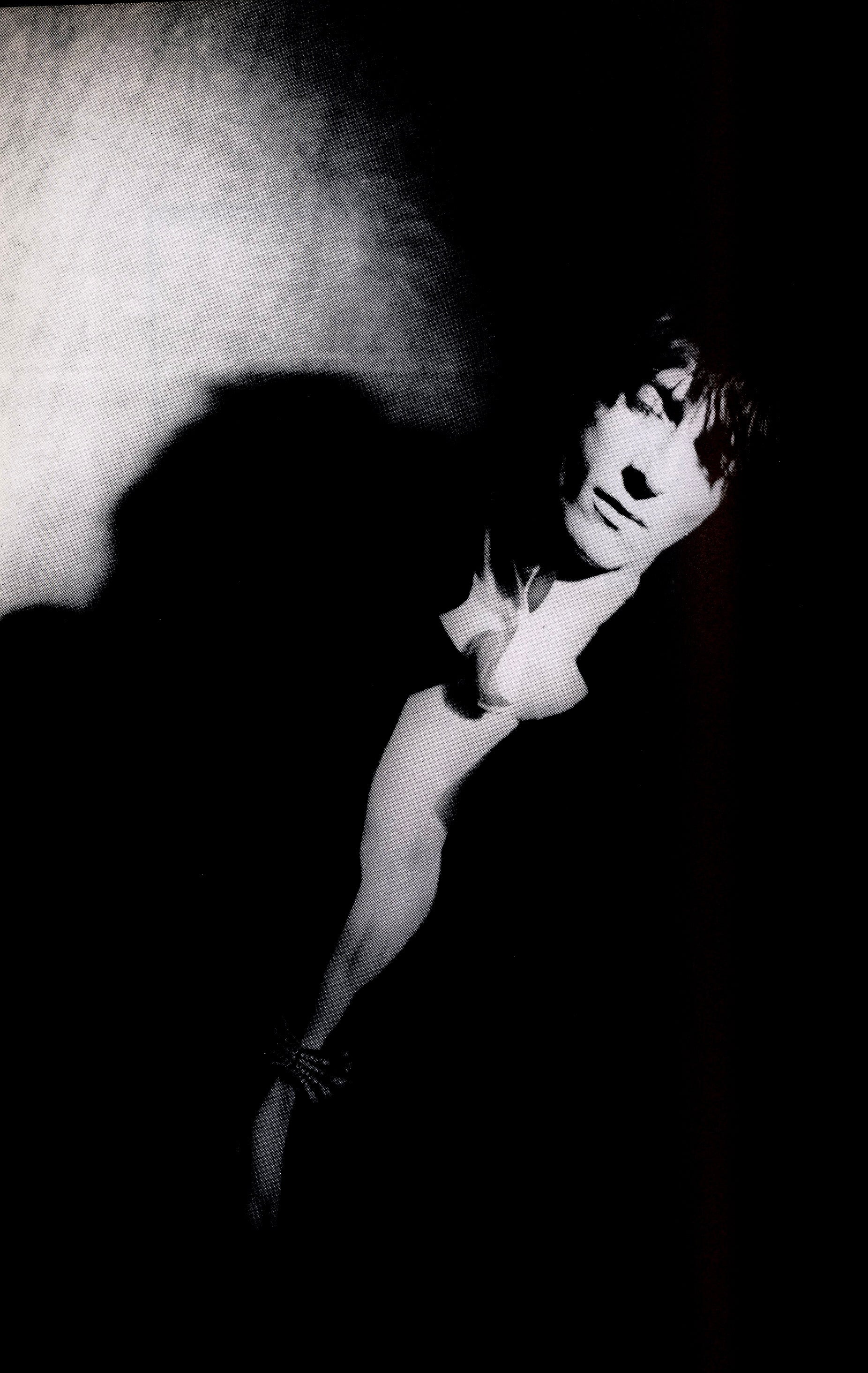 Backstage portrait of Johnny Thunders from the JICC edition.