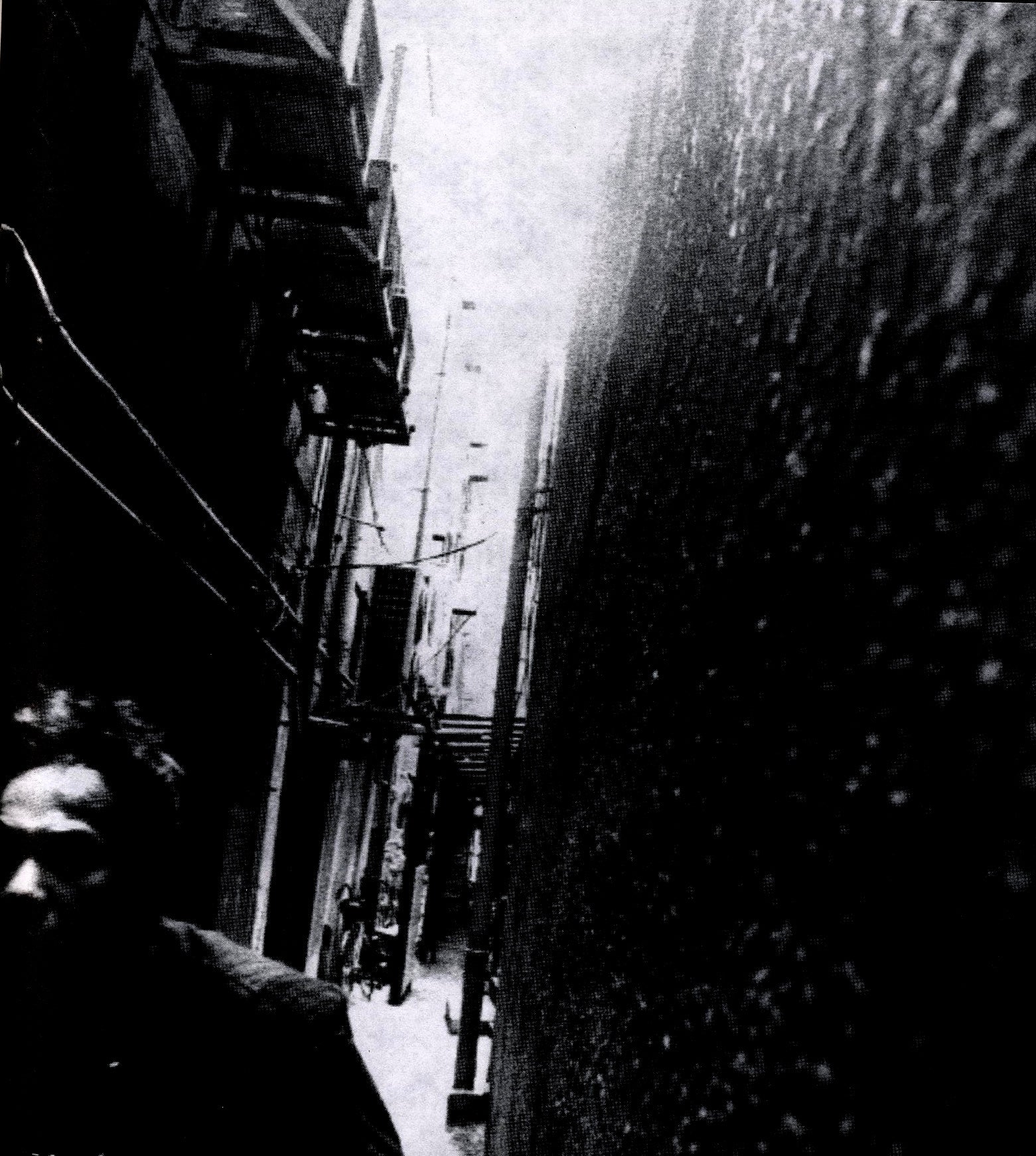 Production still layout from the Shinya Tsukamoto booklet.