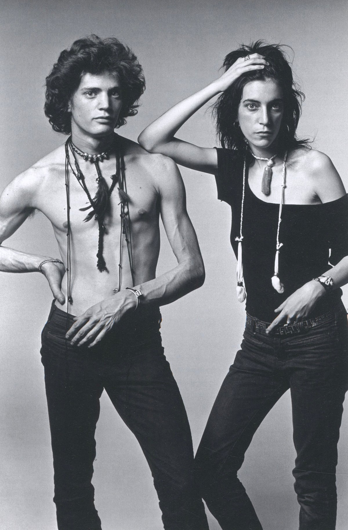 Warhol Mapplethorpe Guise and Dolls interior Robert Mapplethorpe Patti Smith portrait black and white interior 1 intermission books.