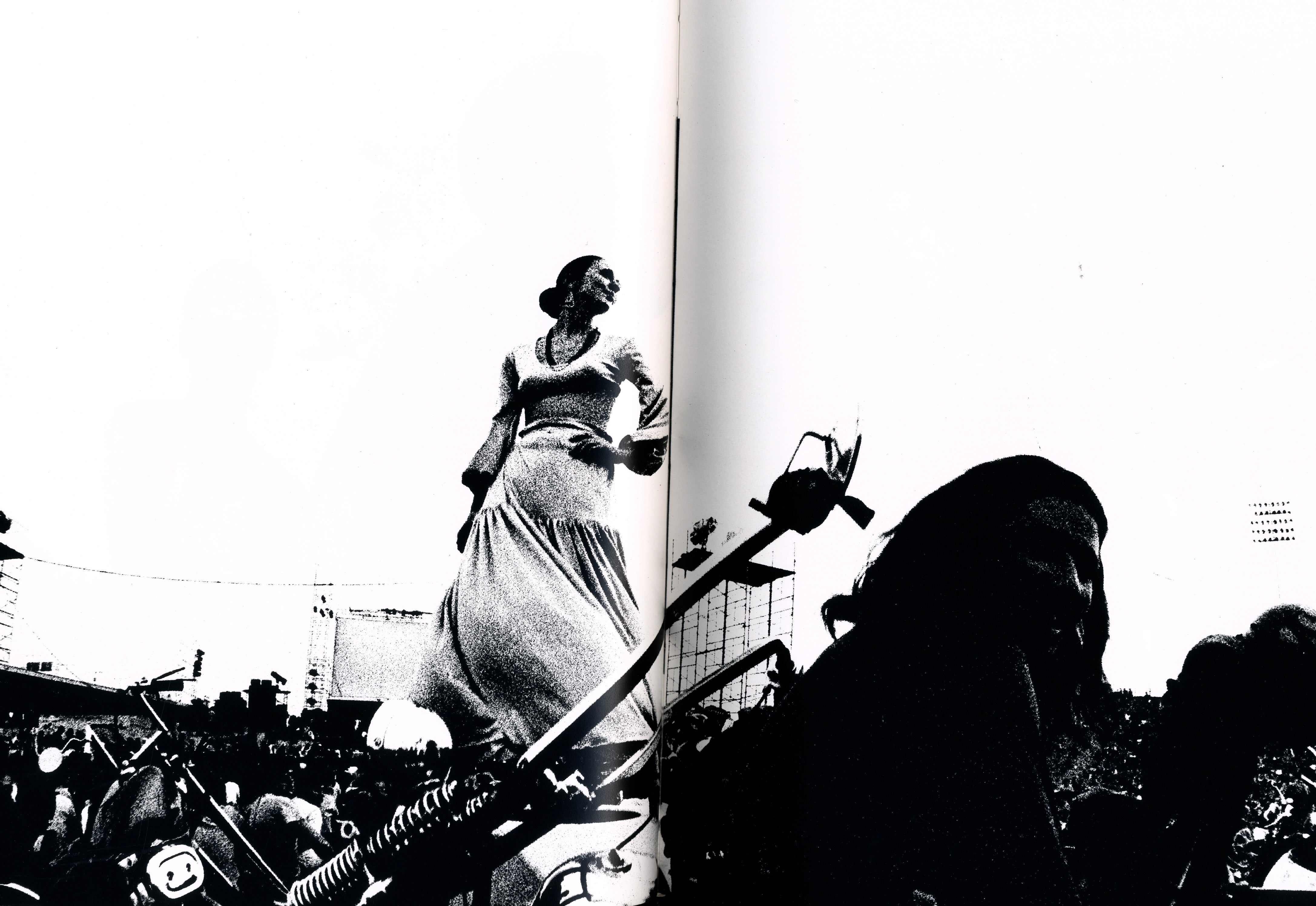 Street photography in New York from Wakamatsu’s Ipy Girl Ipy photobook culture.